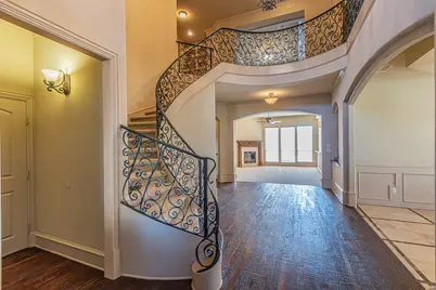 6916 Cannon Falls Drive, Plano, TX 75024 - Photo 3