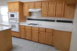 2717 Creek Valley Dr, Garland, TX 75040 - Photo 9