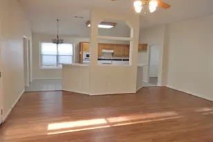 2717 Creek Valley Dr, Garland, TX 75040 - Photo 7