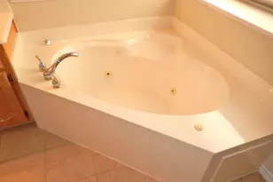 2717 Creek Valley Dr, Garland, TX 75040 - Photo 17