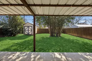 805 Phillips St, Cleburne, TX 76033 - Photo 25