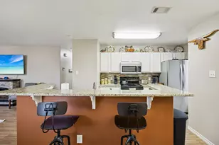 805 Phillips St, Cleburne, TX 76033 - Photo 11