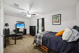 805 Phillips St, Cleburne, TX 76033 - Photo 13