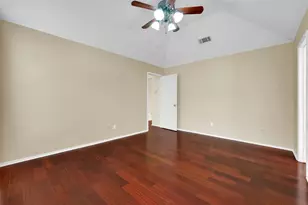 5121 Wood Creek Ln, Garland, TX 75044 - Photo 17