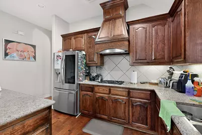 8715 Lindenwood Lane, Irving, TX 75063 - Photo 17