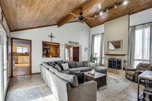 2624 Daybreak Dr, Dallas, TX 75287 - Photo 3