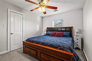 115 D St, Whitesboro, TX 76273 - Photo 13