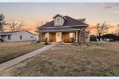 115 D Street, Whitesboro, TX 76273 - Photo 3