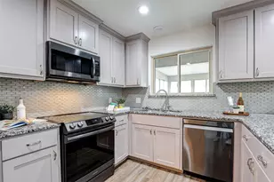 9928 Edmund Dr, Benbrook, TX 76126 - Photo 11