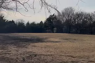 295 Oakwood Dr, Lancaster, TX 75146 - Photo 1