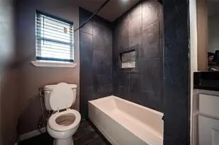 1911 College St, Gainesville, TX 76240 - Photo 23