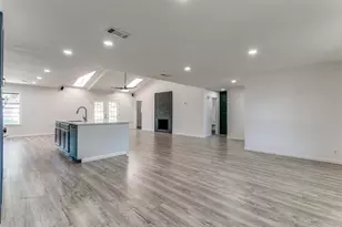 933 Charleston Ct, Bedford, TX 76022 - Photo 9