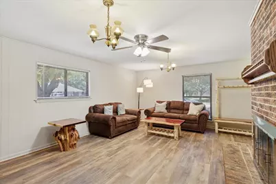 226 Hillcrest Street, Sanger, TX 76266 - Photo 13