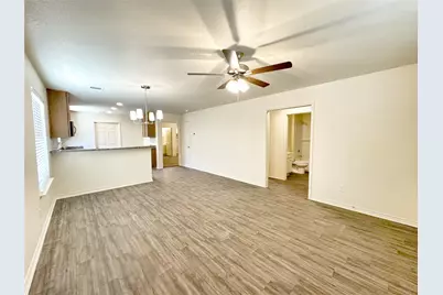 902 N Rusk Street, Weatherford, TX 76116 - Photo 3