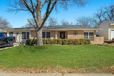 3816 Cornish Avenue, Fort Worth, TX 76133 - Photo 1