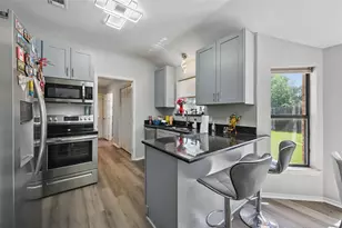 2701 Mims St, Fort Worth, TX 76112 - Photo 9