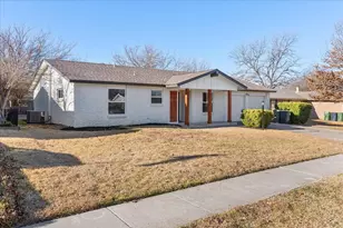 706 N Hunters Glen Cir, Arlington, TX 76015 - Photo 5