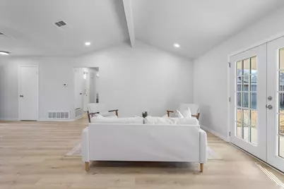 706 N Hunters Glen Circle, Arlington, TX 76015 - Photo 21