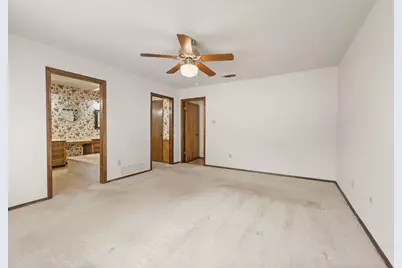 137 E Louella Drive, Hurst, TX 76054 - Photo 25