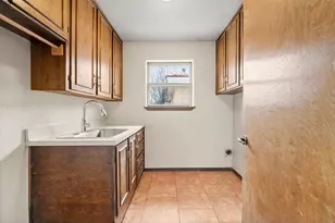 137 E Louella Dr, Hurst, TX 76054 - Photo 19