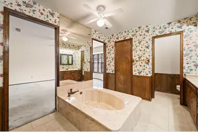 137 E Louella Drive, Hurst, TX 76054 - Photo 27