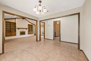 137 E Louella Dr, Hurst, TX 76054 - Photo 11