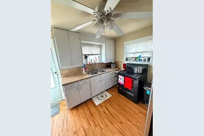 307 W Russell Street, Weatherford, TX 76086 - Photo 3