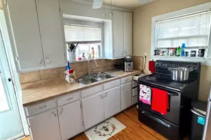 307 W Russell St, Weatherford, TX 76086 - Photo 3