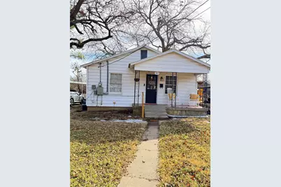 307 W Russell Street, Weatherford, TX 76086 - Photo 1