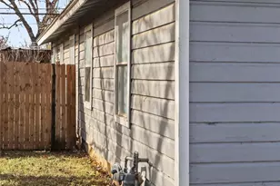 1945 Hemlock Dr, Haltom City, TX 76117 - Photo 37