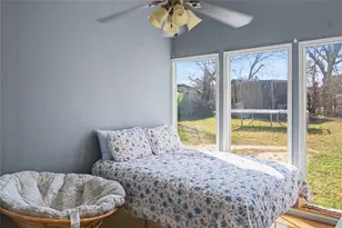 1945 Hemlock Dr, Haltom City, TX 76117 - Photo 23