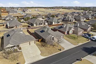 2201 Lorrie Ln, Weatherford, TX 76087 - Photo 21