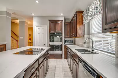 6603 Forest Park Drive, Arlington, TX 76001 - Photo 11