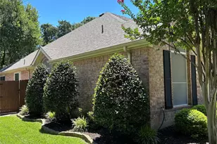 6603 Forest Park Dr, Arlington, TX 76001 - Photo 35