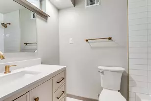 121 S Cavender St, Dallas, TX 75211 - Photo 11