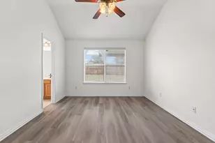 1037 Castle Top Dr, Fort Worth, TX 76052 - Photo 17