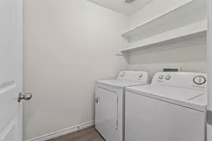 1037 Castle Top Dr, Fort Worth, TX 76052 - Photo 25