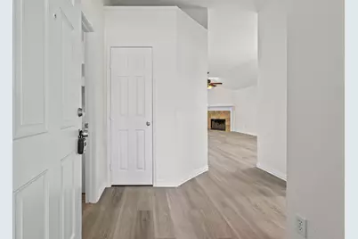 1037 Castle Top Drive, Fort Worth, TX 76052 - Photo 5