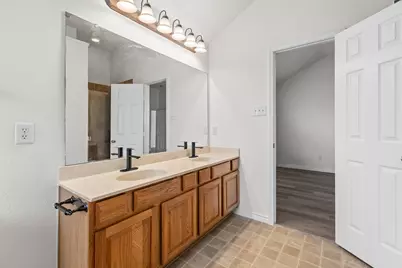 1037 Castle Top Drive, Fort Worth, TX 76052 - Photo 19