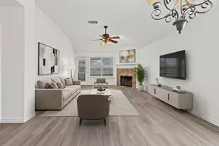 1037 Castle Top Dr, Fort Worth, TX 76052 - Photo 11