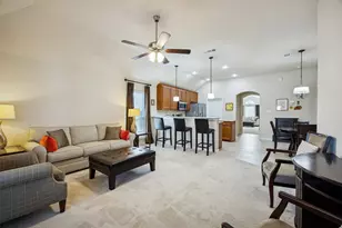 1815 Vallana Dr, Gainesville, TX 76240 - Photo 5