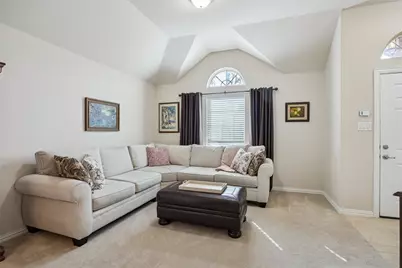 1815 Vallana Drive, Gainesville, TX 76240 - Photo 3