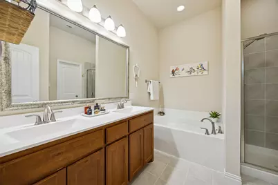 1815 Vallana Drive, Gainesville, TX 76240 - Photo 17