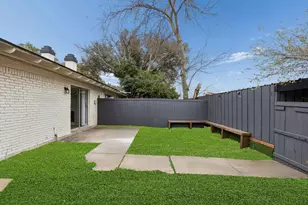 15757 El Estado Dr, Dallas, TX 75248 - Photo 23