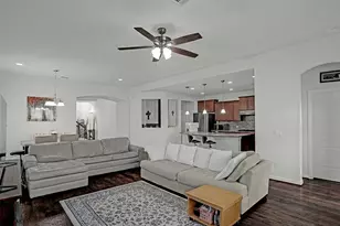 208 Copper Canyon Dr, Lewisville, TX 75067 - Photo 7