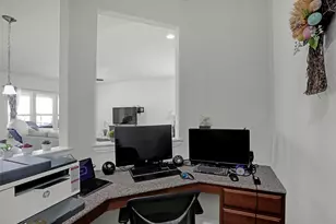 208 Copper Canyon Dr, Lewisville, TX 75067 - Photo 9