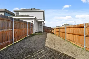 5556 Topwater Trl, Fort Worth, TX 76119 - Photo 13