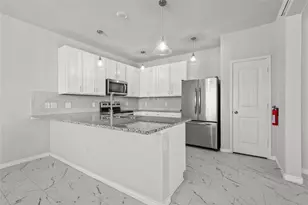 5556 Topwater Trl, Fort Worth, TX 76119 - Photo 3