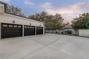 5425 Springmeadow Dr, Dallas, TX 75229 - Photo 37