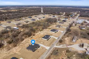 219 Co Rd 4690, Boyd, TX 76023 - Photo 33